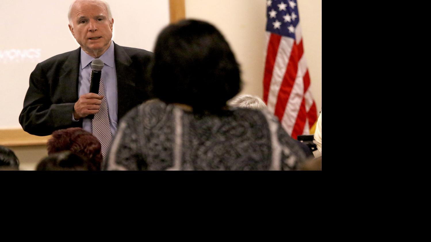 Sen. McCain of Arizona pushes VA reforms in Tucson visit