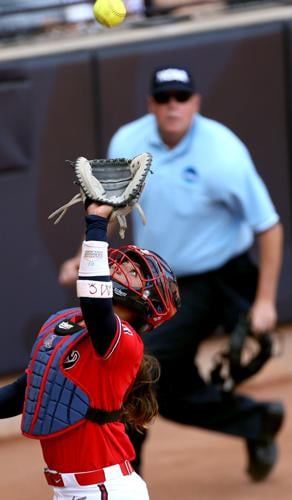 051919-spt-ua softball-p10.jpg