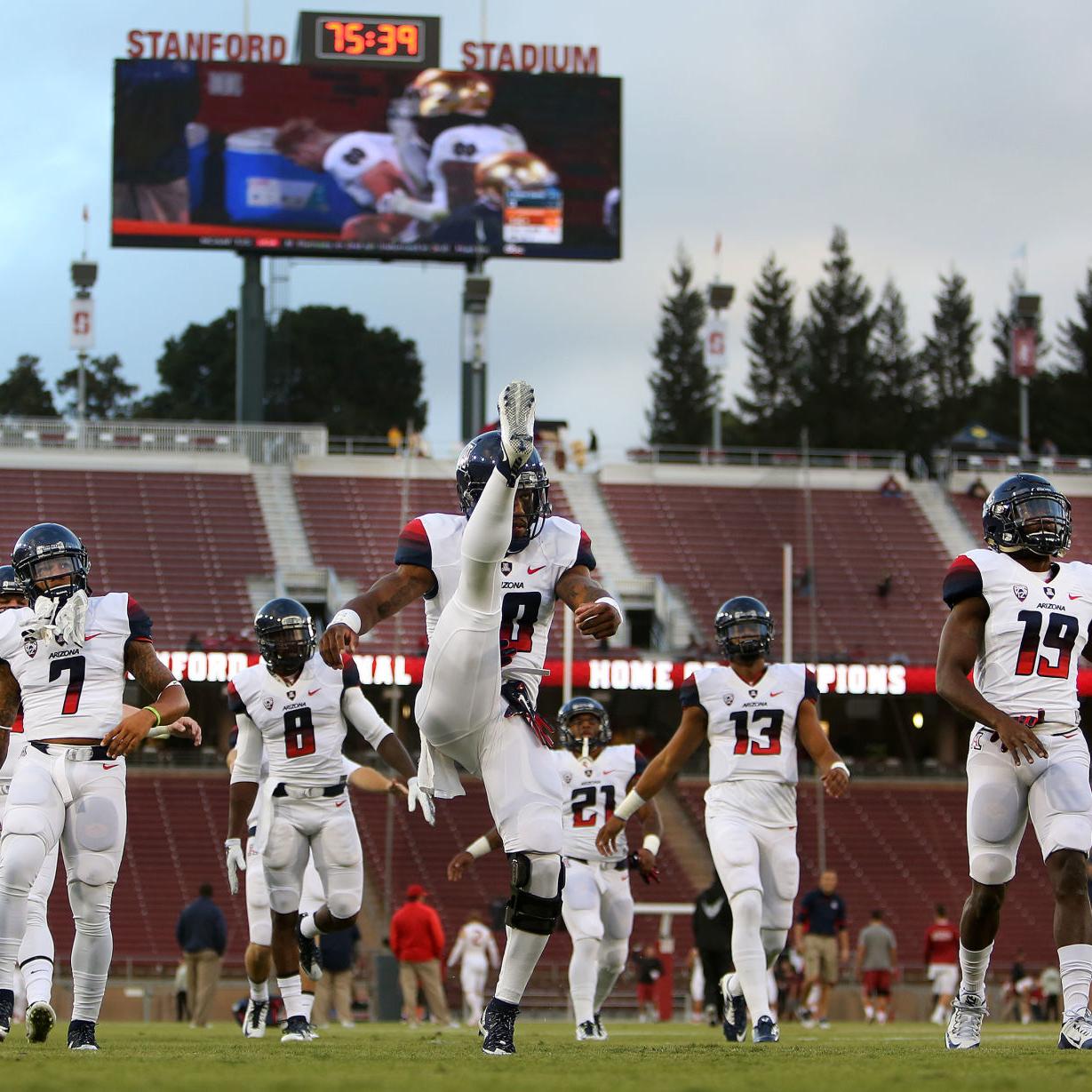 Mr Football On Stanford S Empty Stadium The Cats And Cardinal S