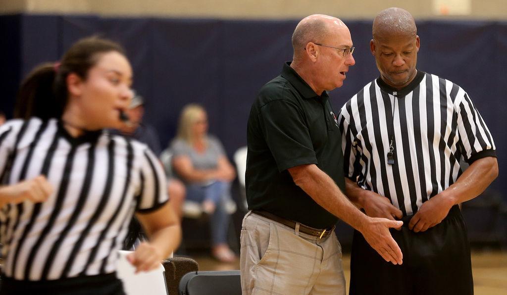 Greg Hansen Hoops Official Bob Scofield A Tough Sucker With A