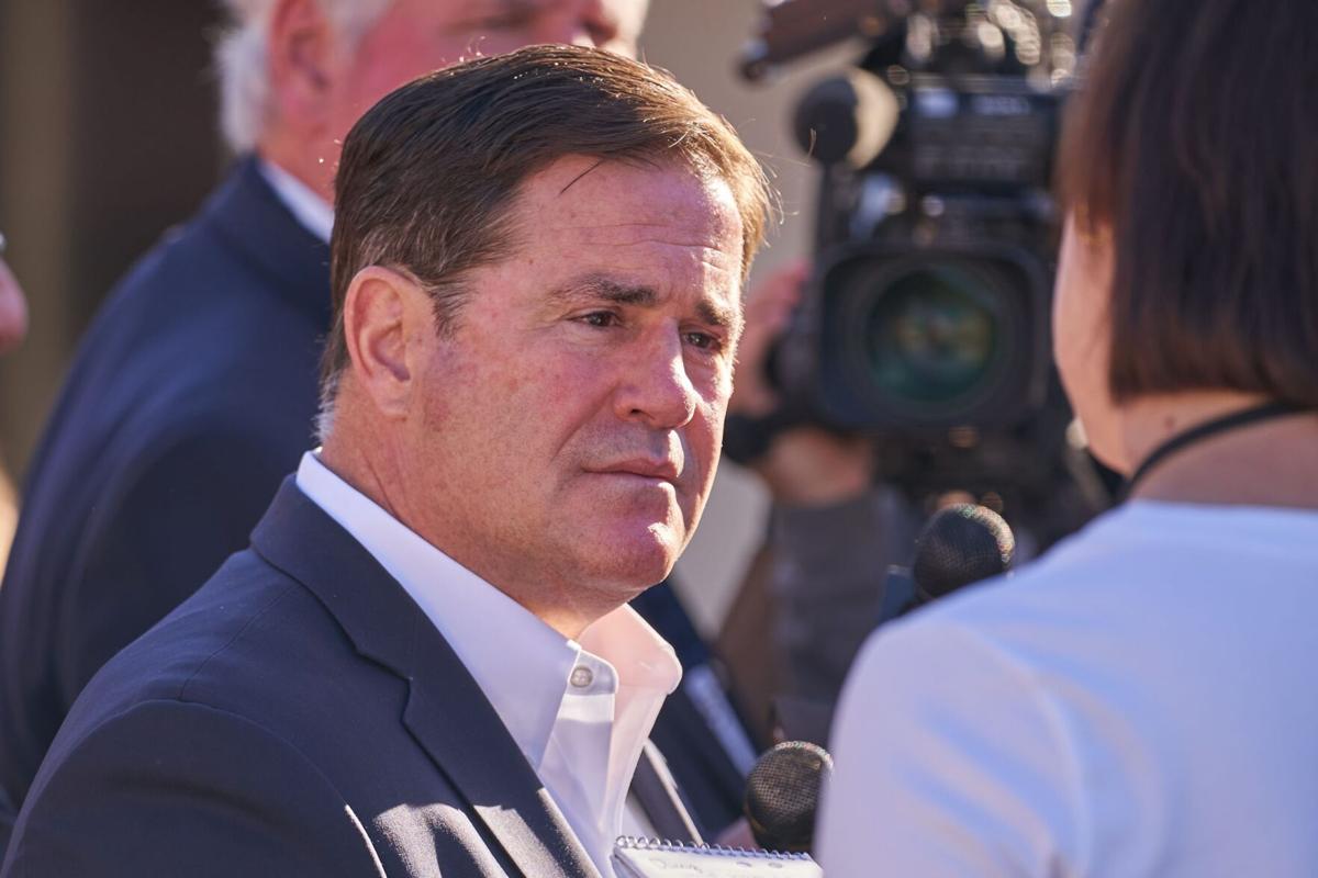 Gobernador Doug Ducey