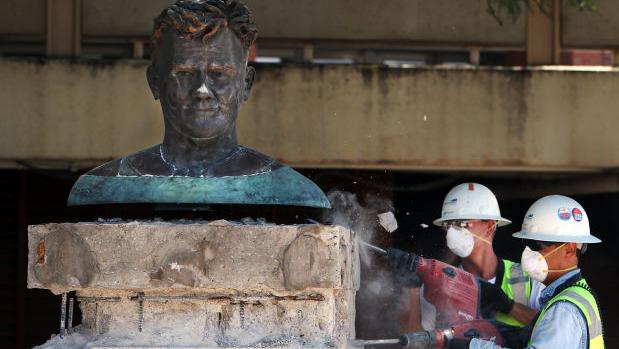 Photos: How University of Arizona's Bear Down statue was demolished