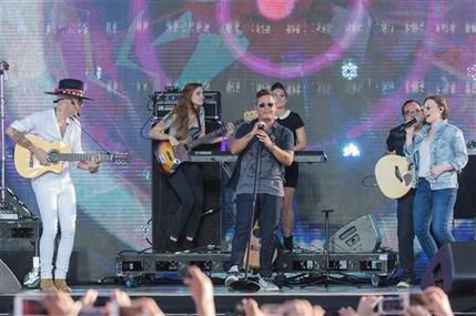 Jesse Huerta, Alejandro Sanz, Joy Huerta