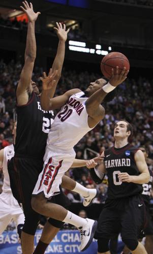 Arizona basketball: Suddenly sharp Mayes enjoying LA return    
