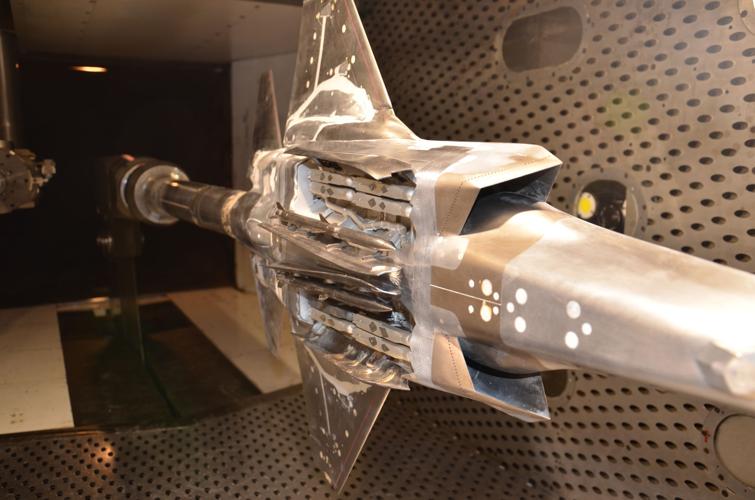 Raytheon to tout F-35 weaponry, missile defense at Paris Air Show