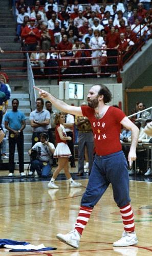 Joe Cavaleri, the Ooh Ahh Man at UA basketball games