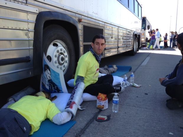 Tucson activists disrupt courthouse immigration hearings