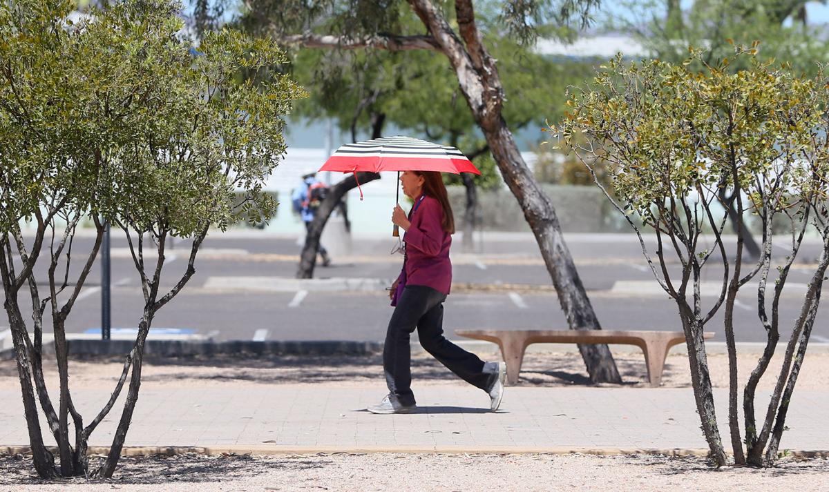 Warmer Weather Could Slow Coronavirus But Don T Count On It Local News Tucson Com