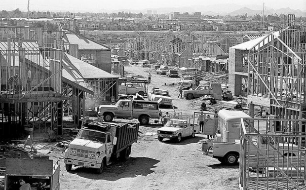 Tucson Time Capsule: Apartment complex a massive undertaking  