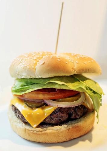 Dining deals: Burgers at Tucson eateries that won't bust the budget    