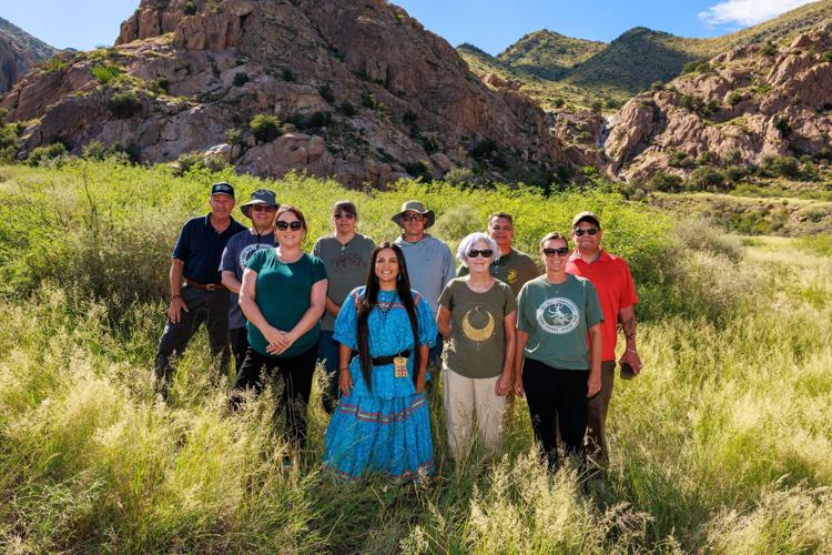 Apache tribe buys back Arizona land