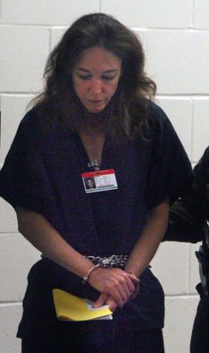 Ex-astronaut in romantic rivalry wants pepper spray charge tossed  