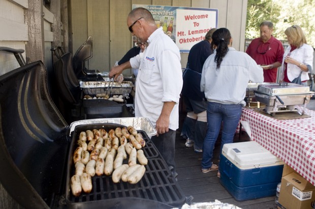 Suds, song, sauerkraut continue for 2 weekends   