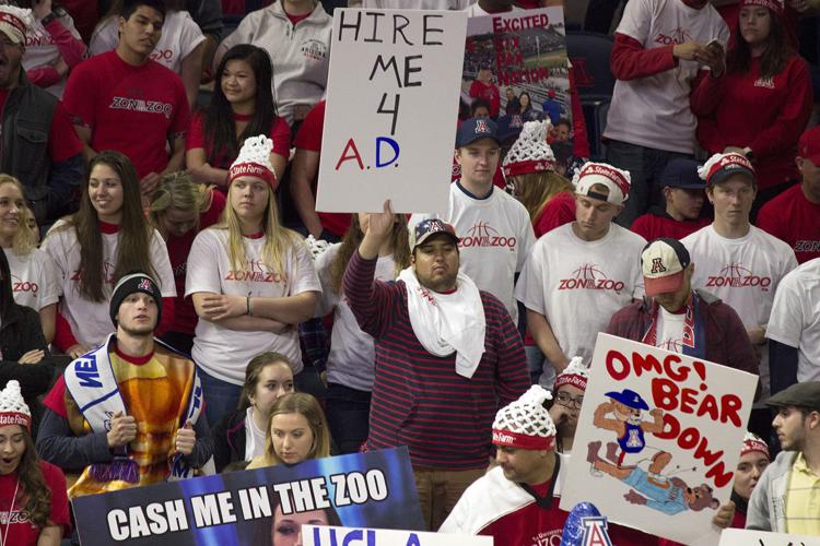 'College GameDay' signs