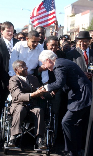 Civil rights leader Fred Shuttlesworth dies   