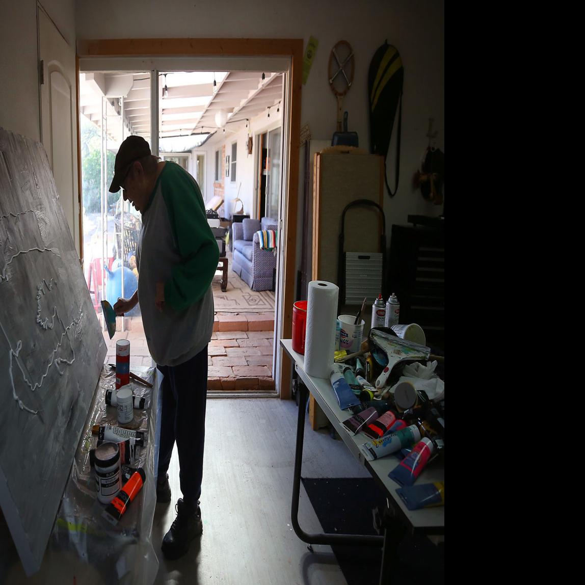 Tucson Artist Bob Bennett Is A Survivor Finds Strength Fortitude