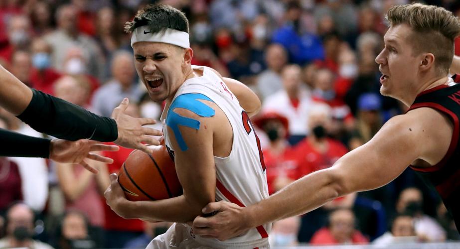 030422-tuc-spt-uabknotes-p1