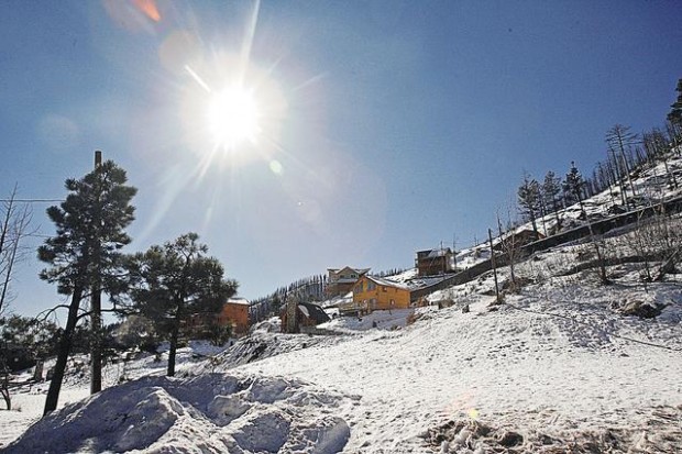 Winter: Howdy, powder  
