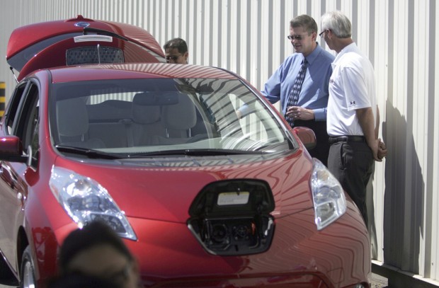 UA shifts toward electric-vehicle use   