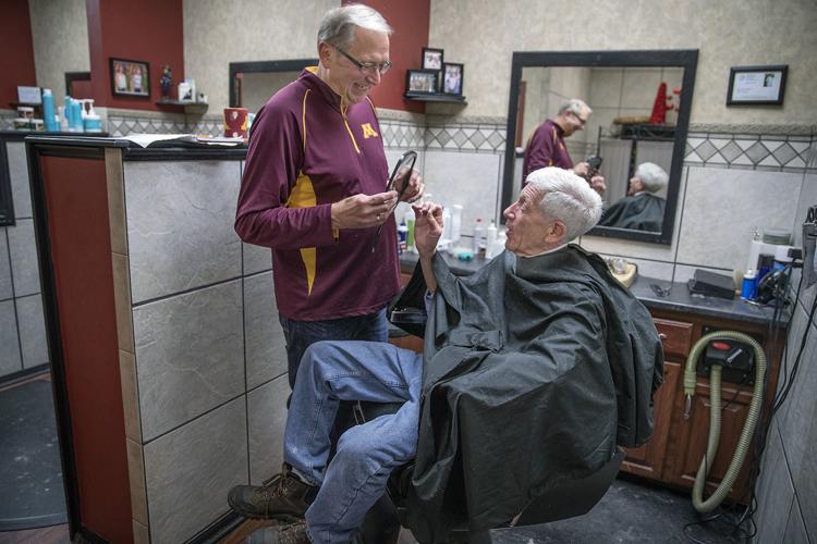 50P-50YRBARBER-QUITS-3-MS