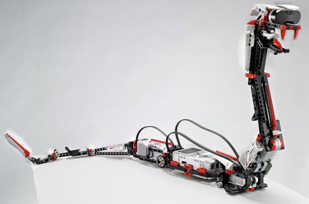 New Lego robotics kit talks to iPhones    
