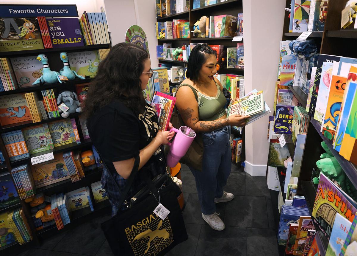 Barnes & Noble's new Tucson store is future of bookseller