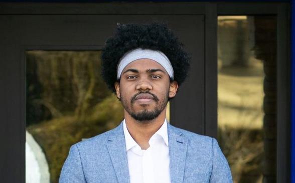 Candidate Andrés Alexander Portela