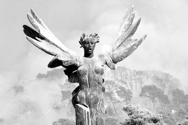 Wildfires intensify across Greece  