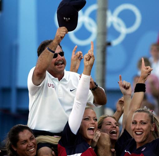 Mike Candrea, Arizona softball