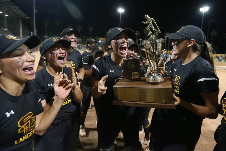 051618-spt-HS SOFTBALL 4A