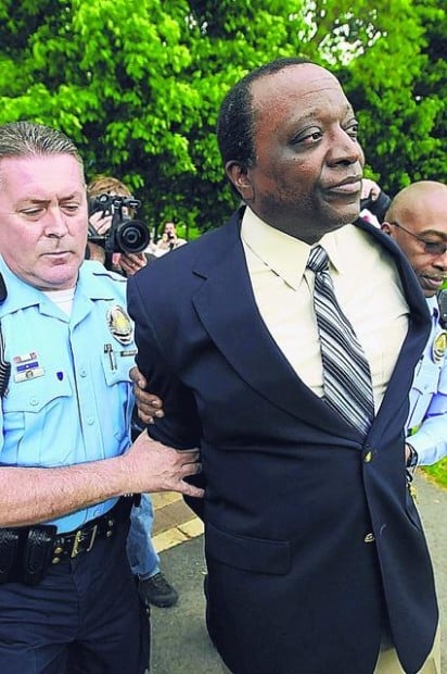 Keyes, priest among 21 arrested at Notre Dame  