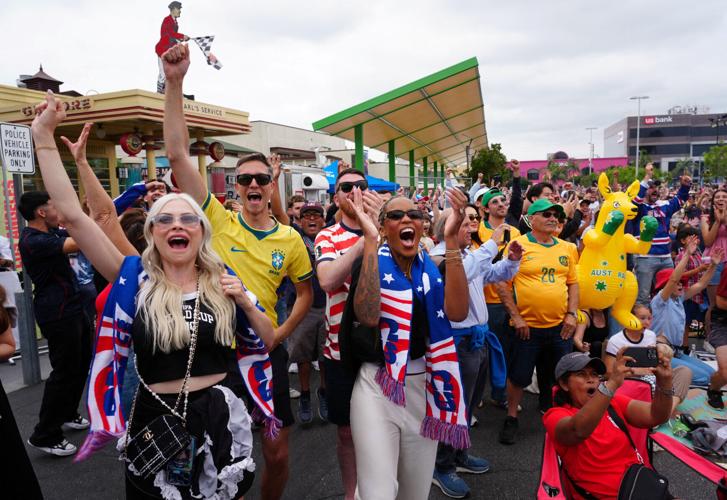 SOCCER-WORLDCUP-USA-AUS/FANS-LOSANGELES