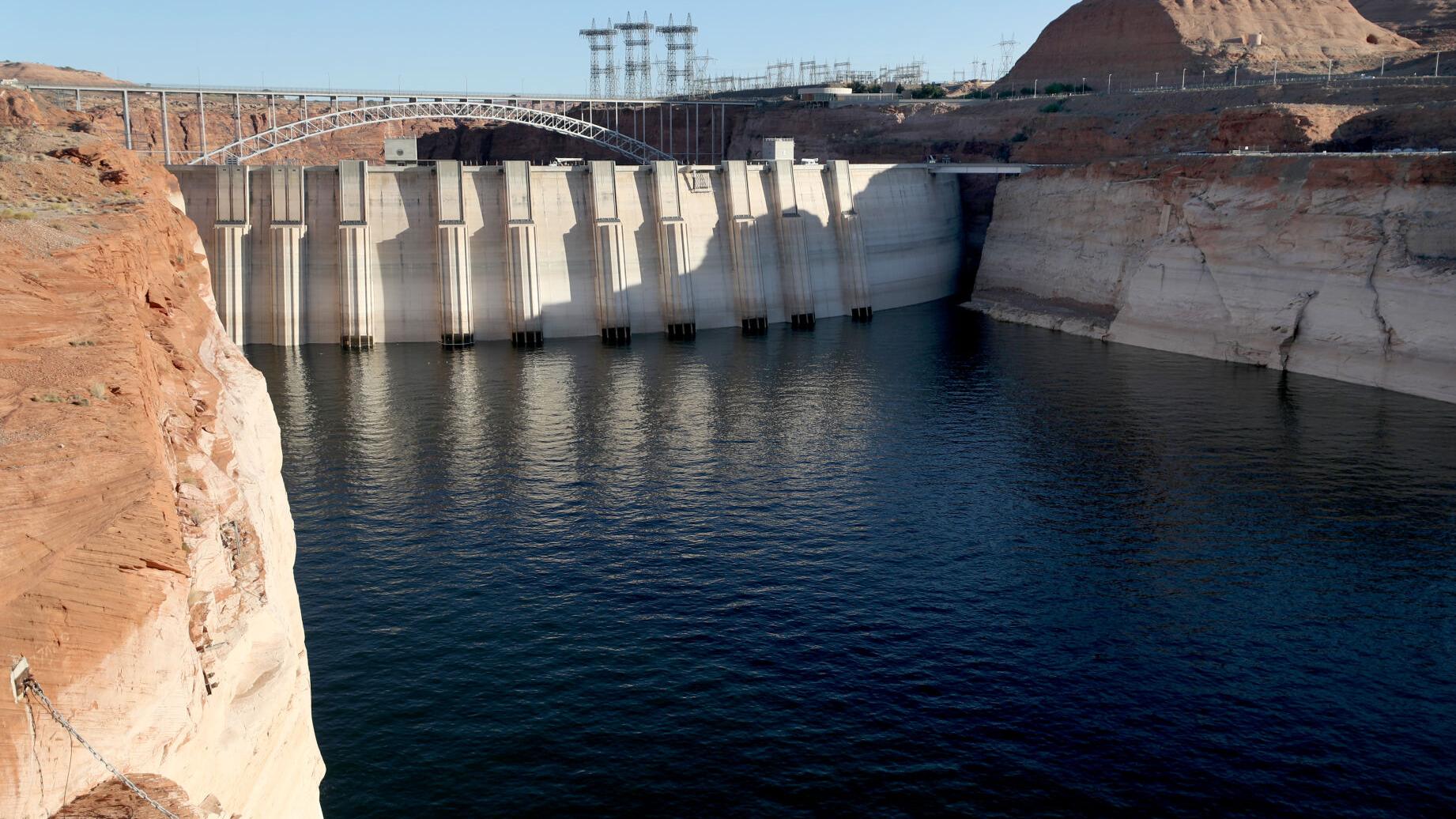 Glen Canyon Dam's underwater tubes unreliable for water deliveries at low lake levels - Vimarsana News