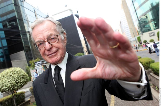 Quieren a Jacobo Zabludovsky hasta los 100 años