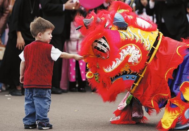Tucson's Vietnamese celebrate Lunar New Year  