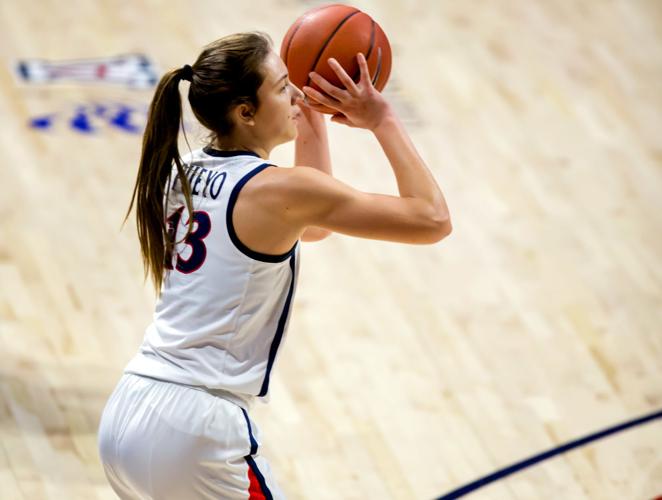 122420-spt-ua womens hoops-p3.JPG