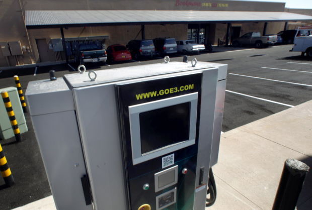 Electric vehicles touted in AZ on Plug In weekend