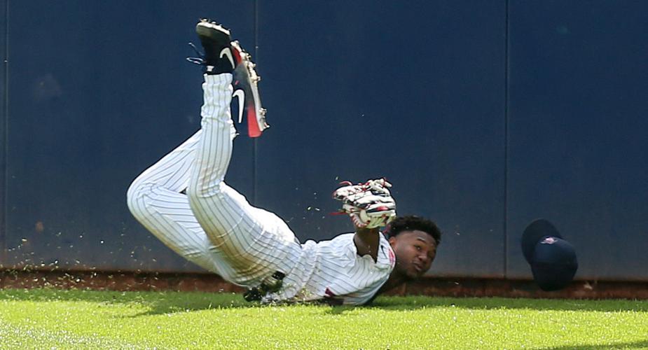 021719-spt-ua baseball-p4.JPG