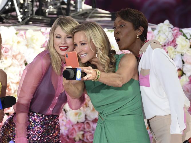 Taylor Swift Performs on ABC's "Good Morning America"