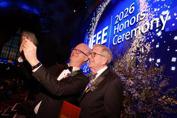 /C O R R E C T I O N -- IEEE/