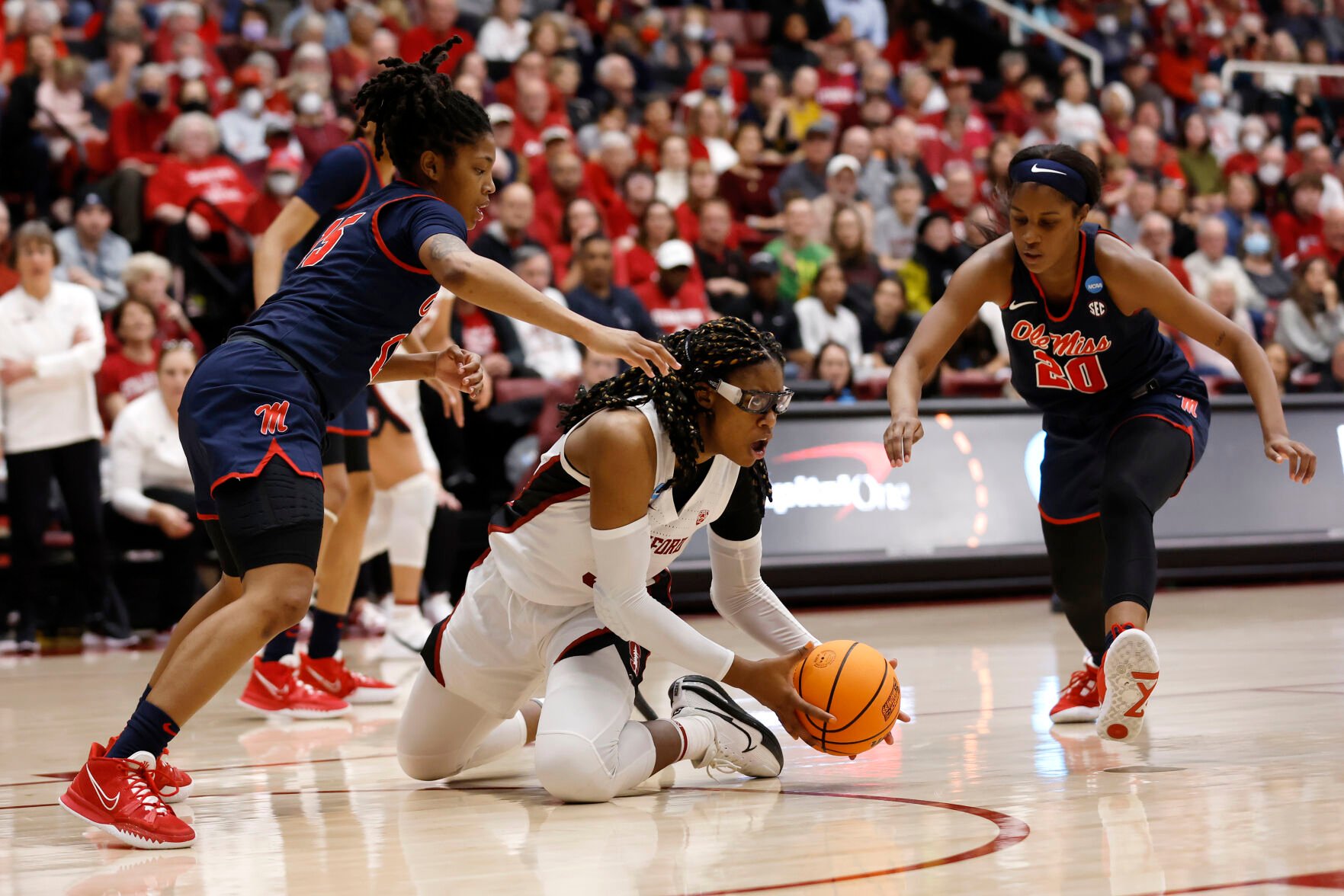 Pac-12 Hotline: 3 league members make women's Sweet 16 — none of