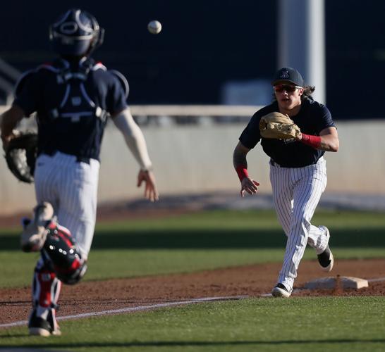 012619-spt-ua baseball-p2.jpg