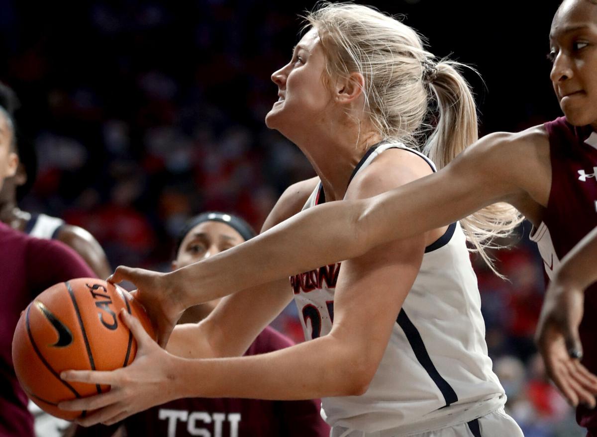 111621-tuc-spt-uawomenshoops-p4.jpg (copy)