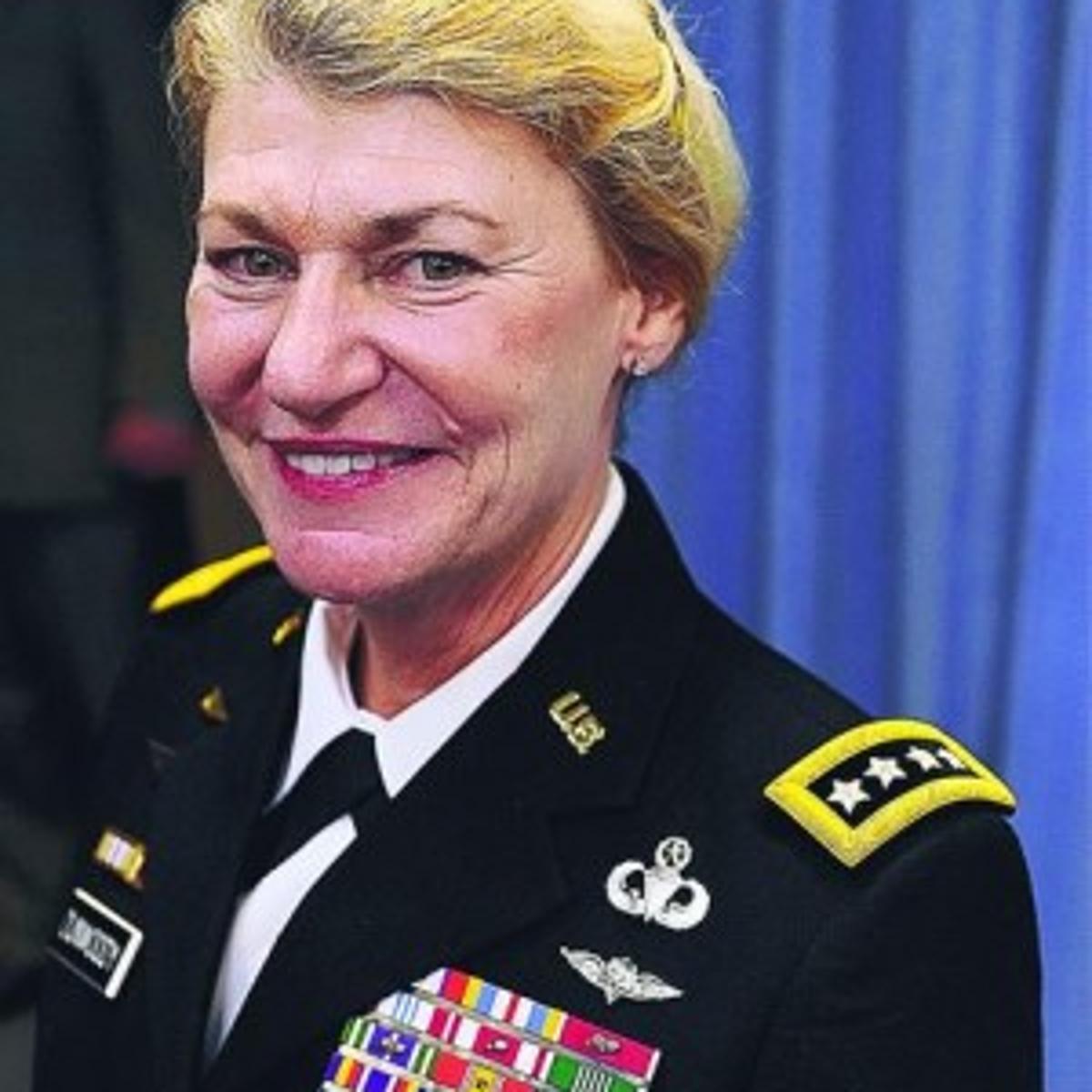 First Female 4 Star General Just Wanted To Be Pe Teacher National News Tucson Com