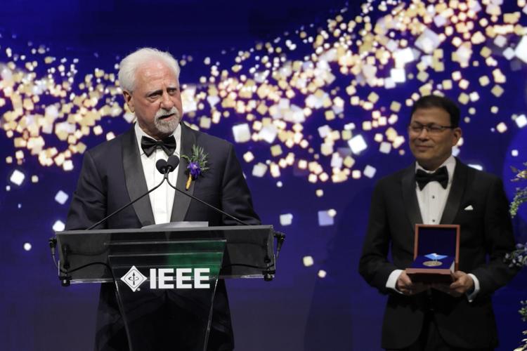 /C O R R E C T I O N -- IEEE/