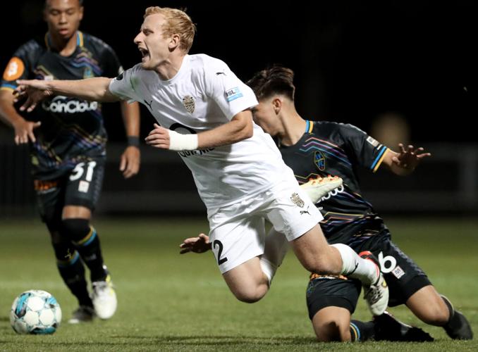 040922-tuc-spt-fctucson-p1