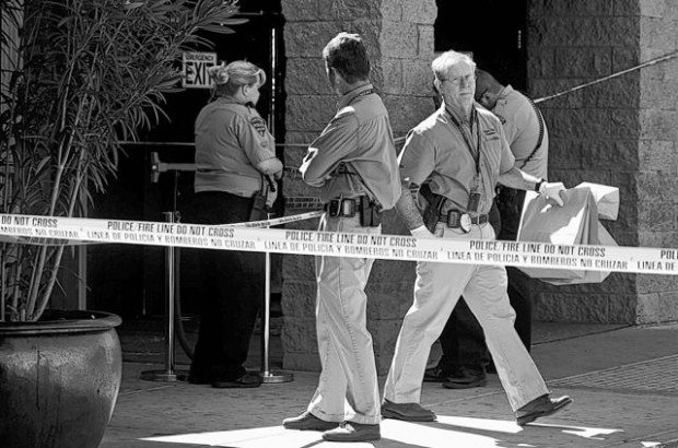 2 cops wound armed man at Midtown club  