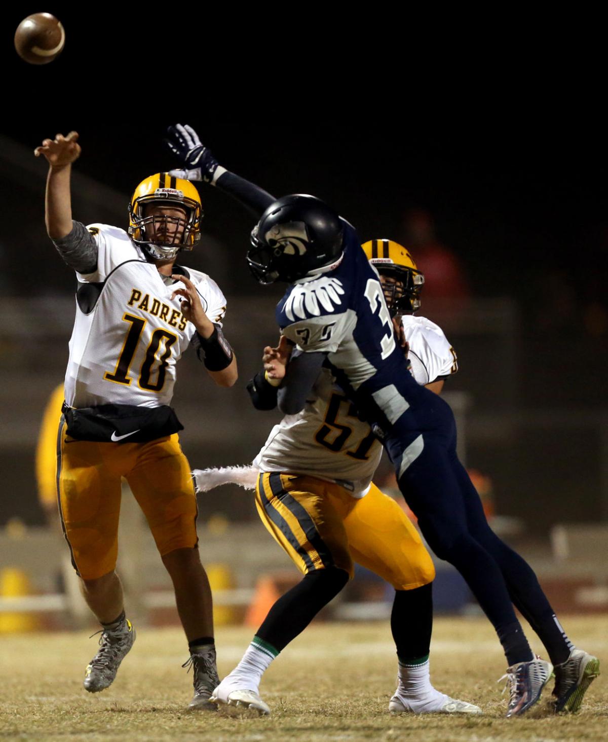 The 137 best high school football photos of the 2015 season High