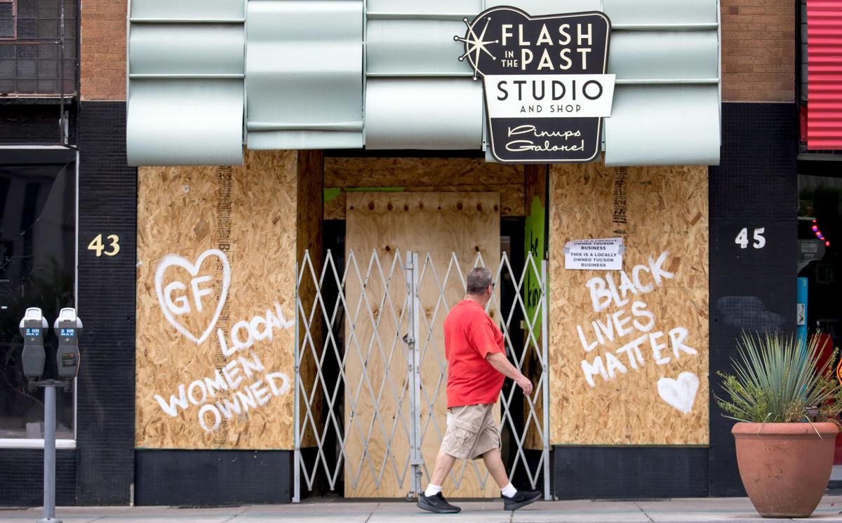 Expect Closed Streets Hundreds Of Police Officers Across Downtown Tucson Tonight Local News Tucson Com