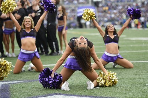 Minnesota Vikings Cheerleader's New Summer Uniform